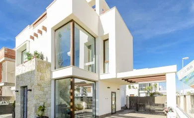 DESIGN VILLA WITH ALL THE LUXURIES