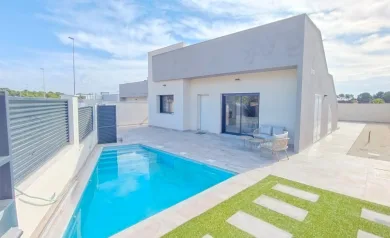 NEW BUILD VILLAS IN PINAR DE CAMPOVERDE