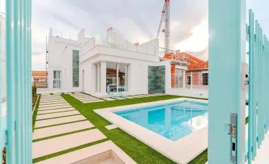 New Build Villas Near La Serena Golf and the Beach in Los Alcázares