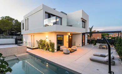 Exclusive New-Build Villas with Private Pools in La Nucía, Near Benidorm