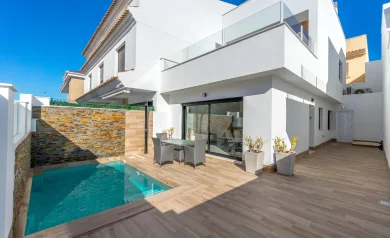 Nybyggede tomannsboliger med privat basseng i San Pedro del Pinatar