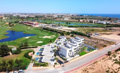 New Build Residential Complex in Los Alcázares on the Frontline of Serena Golf