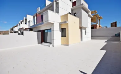 Moderne tomannsboliger med havutsikt i Puerto de Mazarron