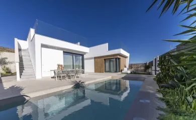 Nye villaer i Altaona Golf Resort i Murcia med privat basseng og fjellutsikt