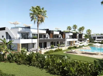 Bungalow på bakkeplan med privat hage i Lo Marabú, Ciudad Quesada