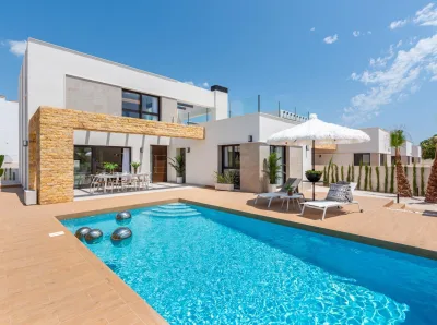 Ny villa i Ciudad Quesada - med privat hage og svømmebasseng