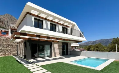 Ny moderne villa i Polop